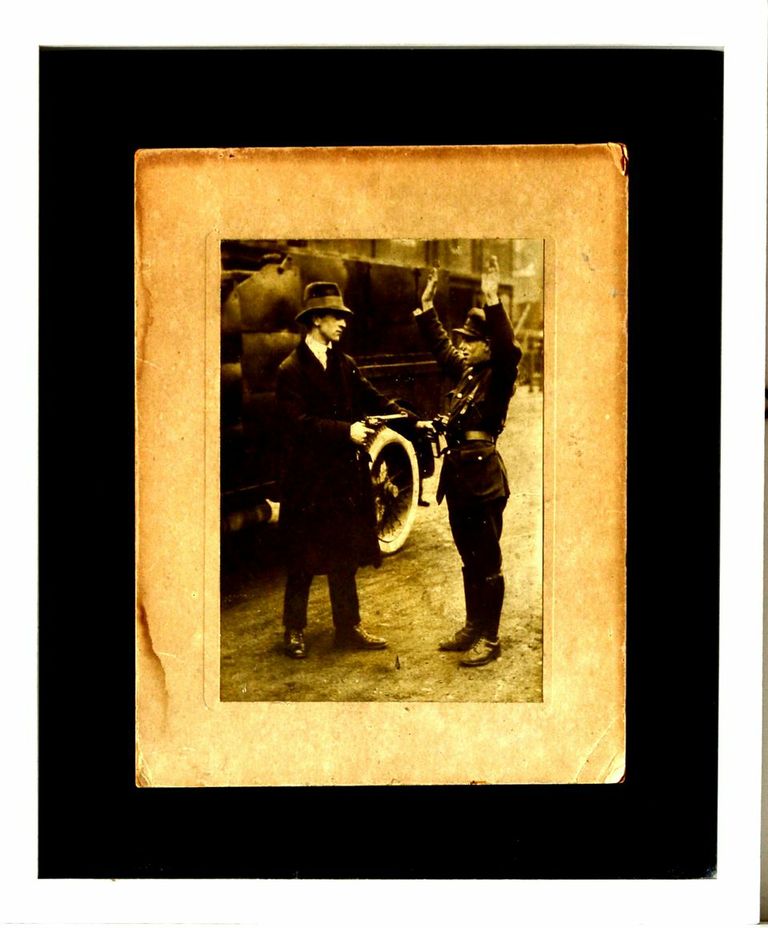 IRA stops soldier in the street, 1923 IRA stops soldier in the street